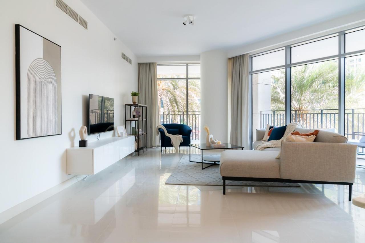 Higuests - Elegant Apt With Terrace Minutes From Burj Khalifa Dubai Bagian luar foto